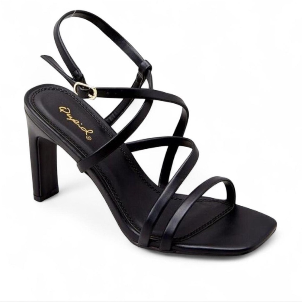 Qupid Strappy  Sandals‎